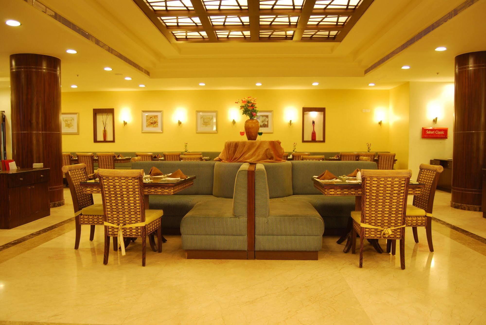 Gokulam Park Sabari-Siruseri Sipcot Chennai Exterior foto