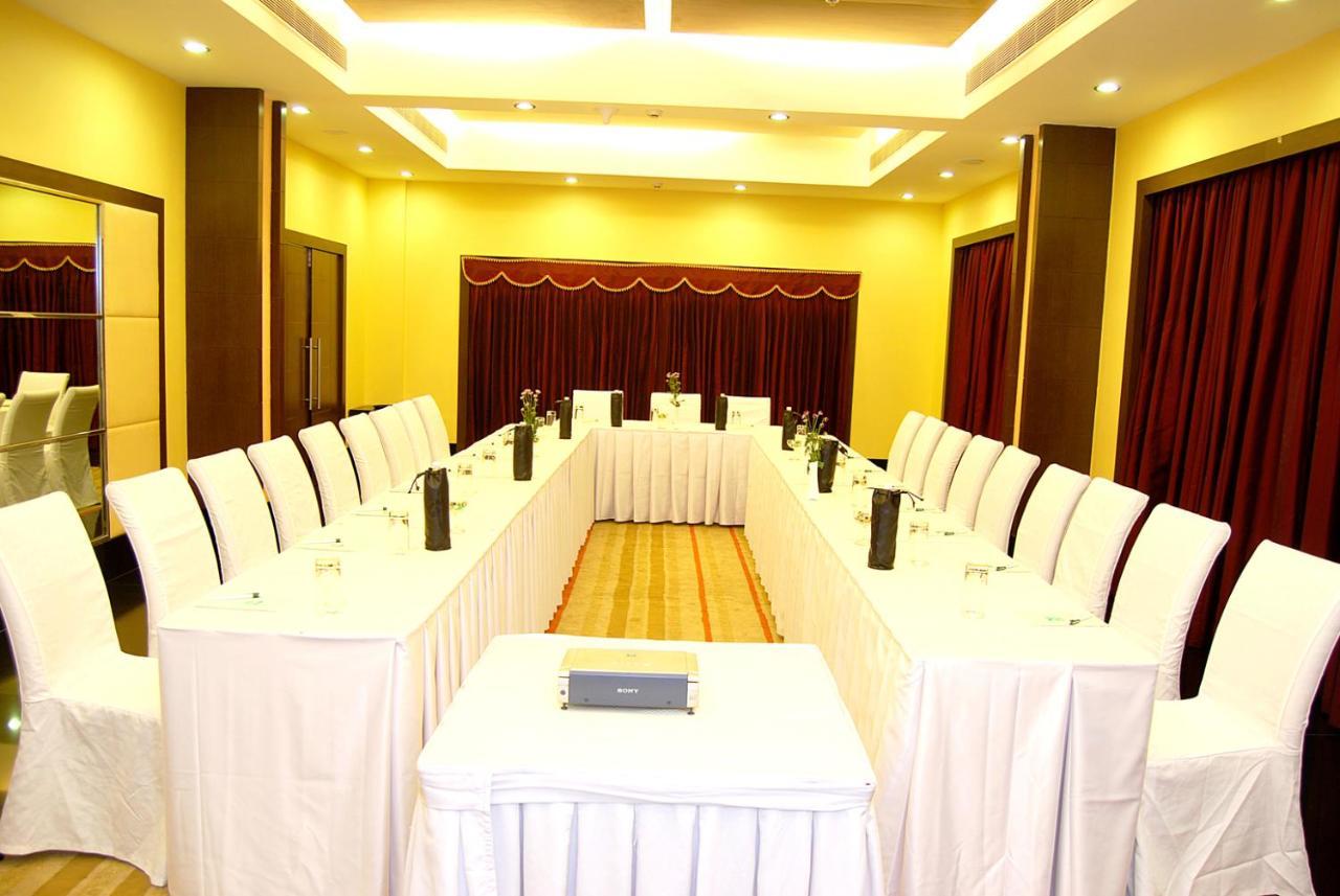 Gokulam Park Sabari-Siruseri Sipcot Chennai Exterior foto